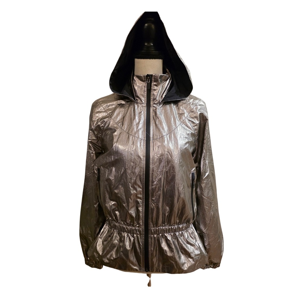 Lululemon Metallic Silver Hooded Full Zip Windbreaker Jacket Size 4 LW4BEUS